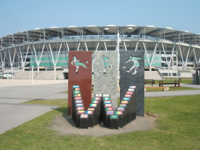 静岡スタジアムエコパの日韓ワールドカップ記念碑