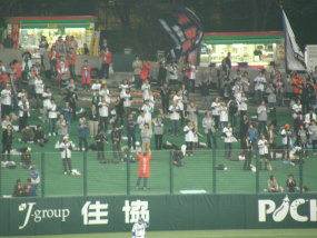 西武ドーム三塁側外野席 北海道日本ハムファン